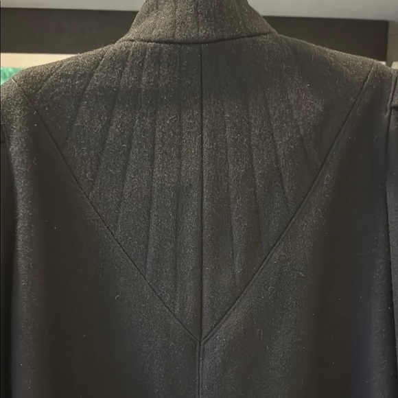 Gallery Black Trench Coat Classic Style large - Picture 5 of 6